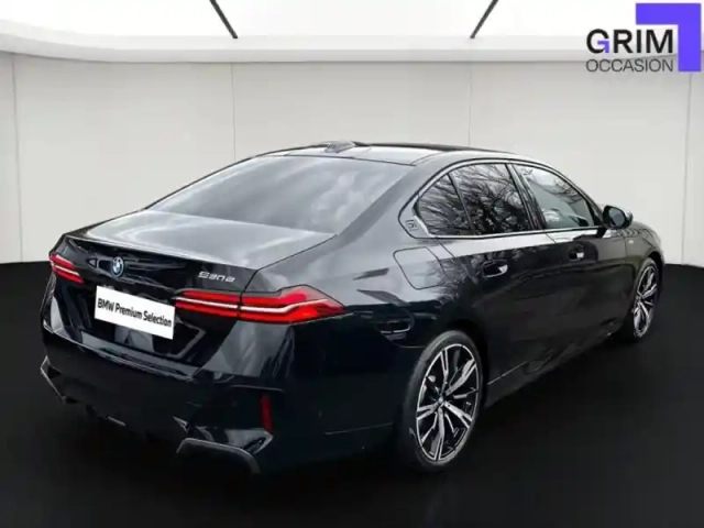 Bmw Serie 5 série 5 530e 299ch m sport — photo 2