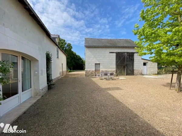 Maison 13 pièces 270 m²
