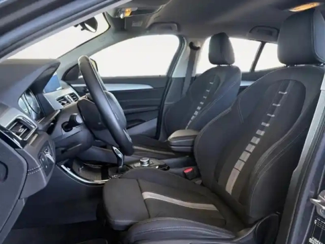 Bmw X2 sdrive18ia 136ch lounge dkg7 — photo 9