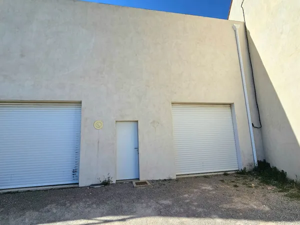 Local commercial 250 m²