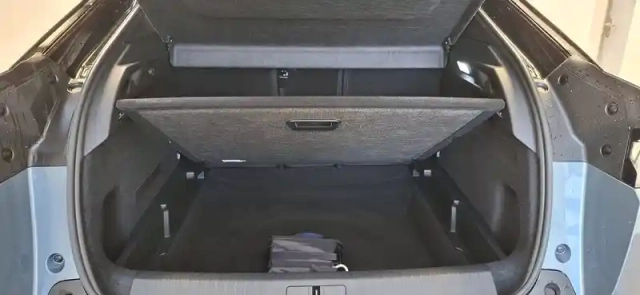 Peugeot 3008 hybrid 145 e-dcs6 — photo 96