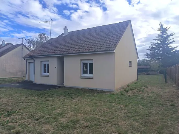 Maison Saint-Christophe-en-Bazelle 3 pièce(s) 65.10 m2