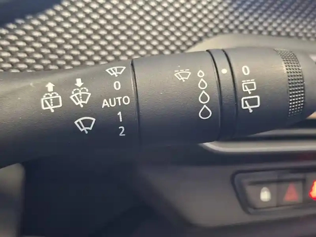 Dacia Sandero eco-g 100 — photo 35