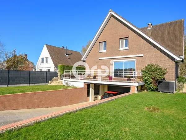 Maison 5 pièces 212 m²