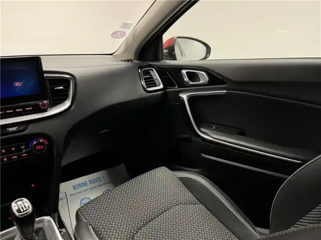Kia Xceed 1.0l t-gdi 120 ch isg bvm6 — photo 10
