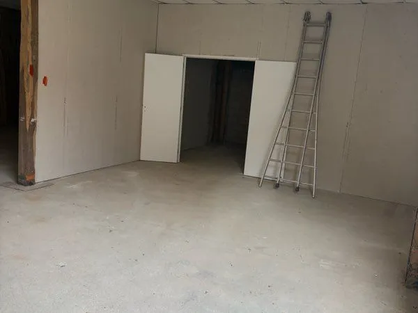 Local d’activité et entrepôt Location Bray-sur-Seine  115m² 504€