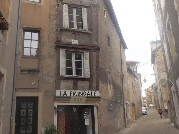 Boutique 10 pièces 200 m²