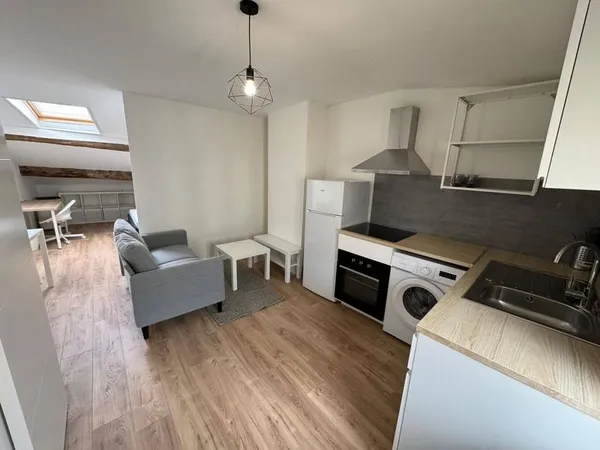 Studio 1 pièce 24 m²