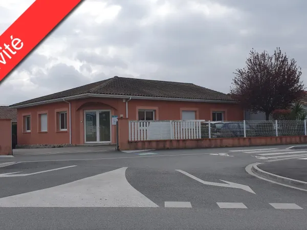 Local professionnel 9 pièces 170 m²