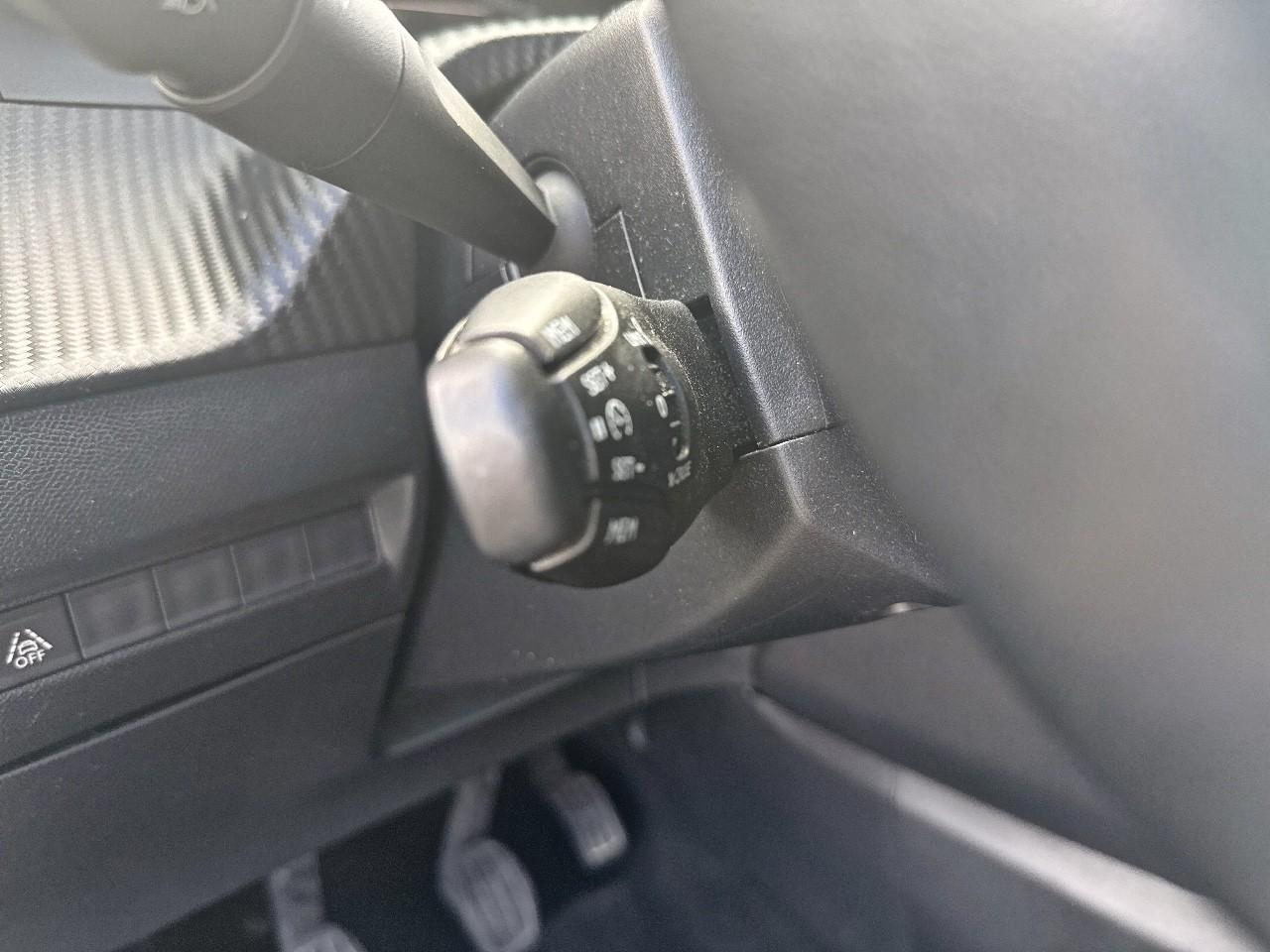 Peugeot 208 puretech 75 s&s bvm5 active — photo 12