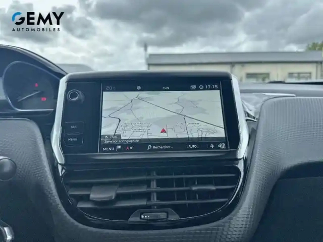 Peugeot 2008 bluehdi 100ch s&amp;s bvm5 — photo 19
