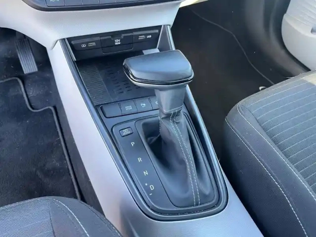 Hyundai I20 1.0 t-gdi 100 dct-7 hybrid 48v — photo 11