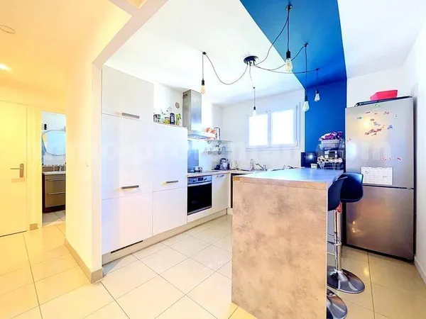 Appartement 5 pièces 77 m²
