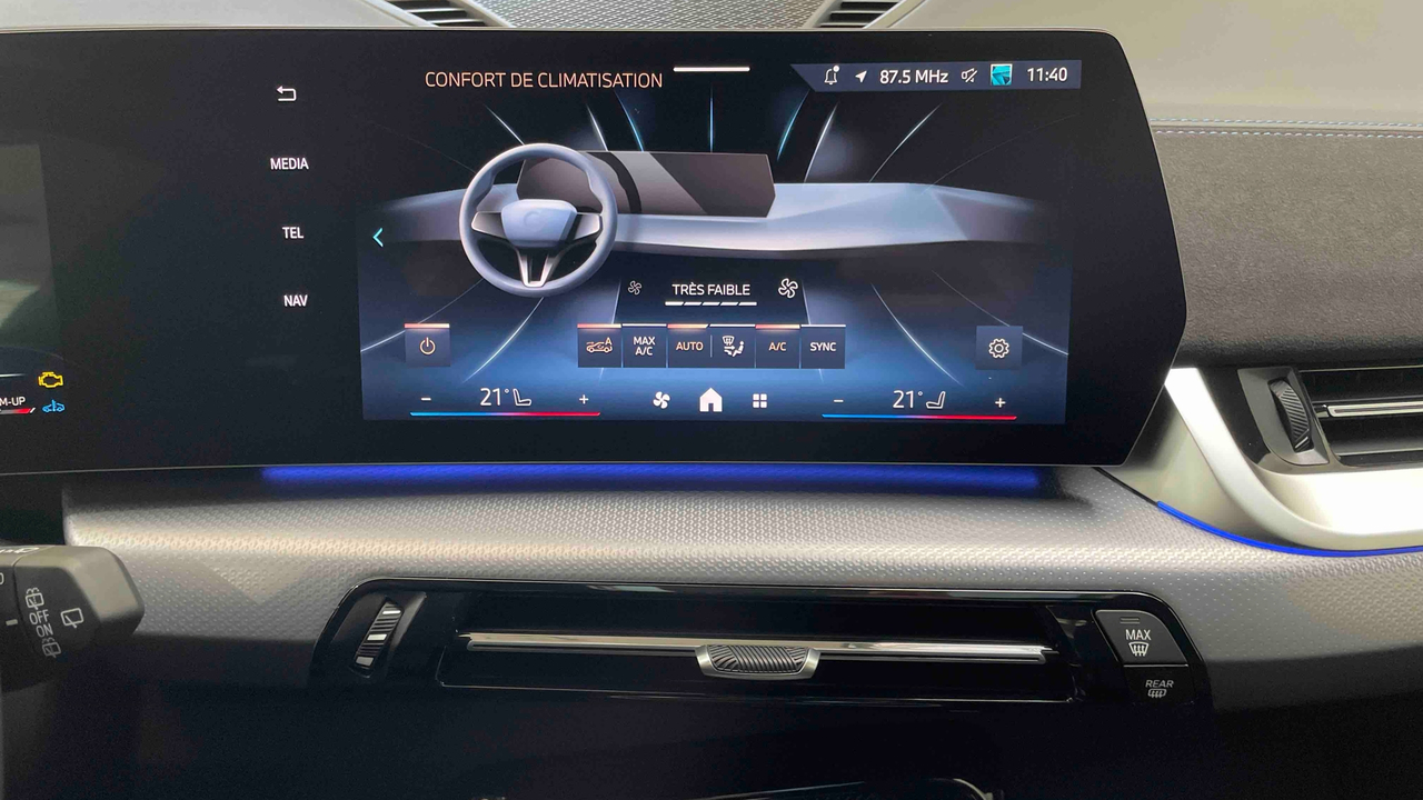 BMW X1 sDrive 20d 163ch DKG7 — photo 29