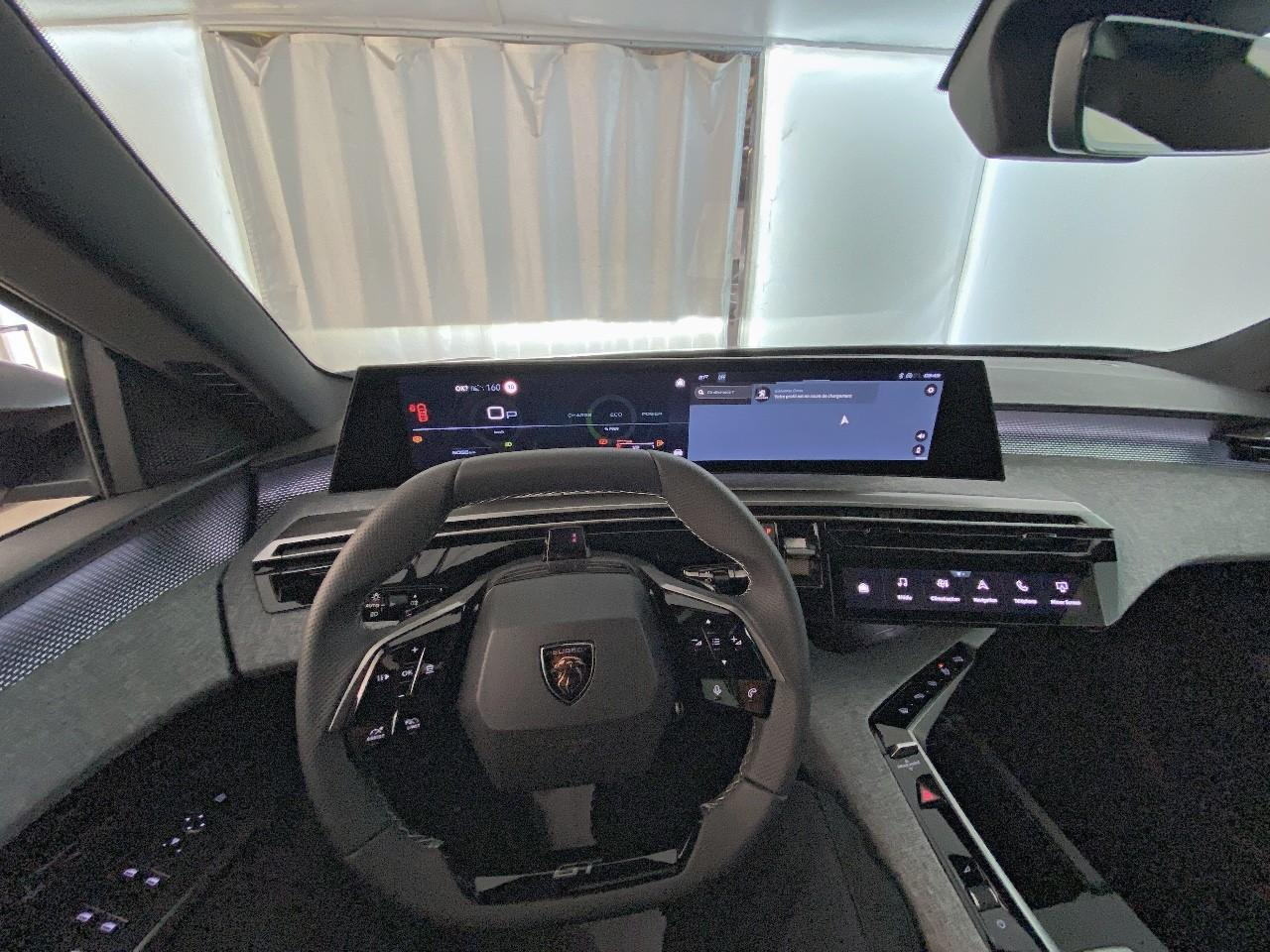 Peugeot 3008 hybrid 145 e-dcs6 gt — photo 12