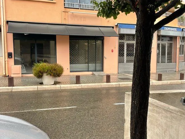 Murs Local Bandol