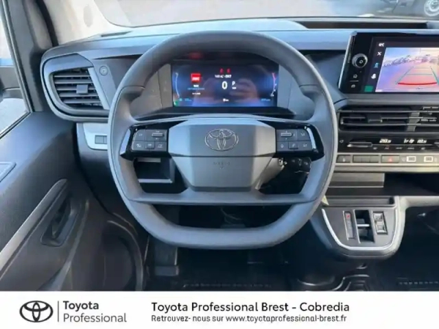 Toyota Proace medium 2.2 d-4d 150 cabine approfondie start pack confort bva my25 — photo 9