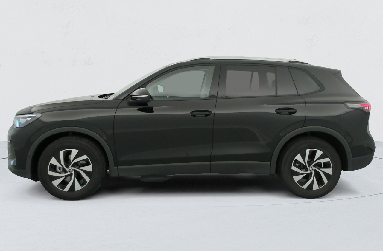 Volkswagen Tiguan — photo 2