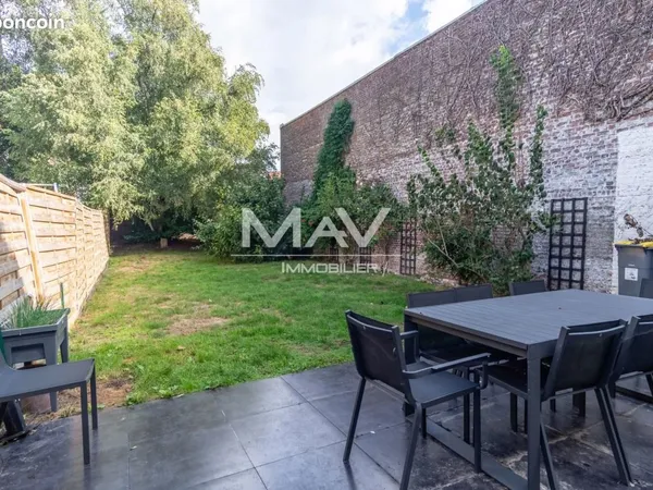 Immeuble 250 m²