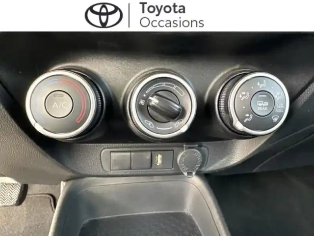 Toyota Aygo x 1.0 vvt-i 72ch dynamic my24 — photo 11