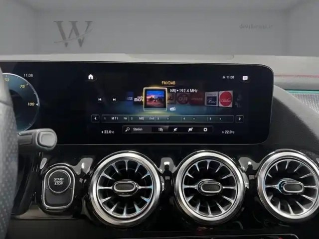 Mercedes Eqa 250+ amg line — photo 17