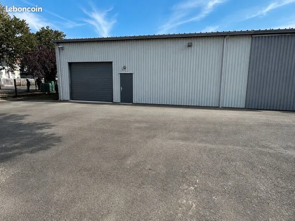Local 190 m² NANTES