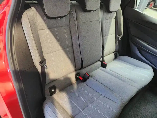 Renault Megane e-tech ev60 220 ch super charge — photo 25