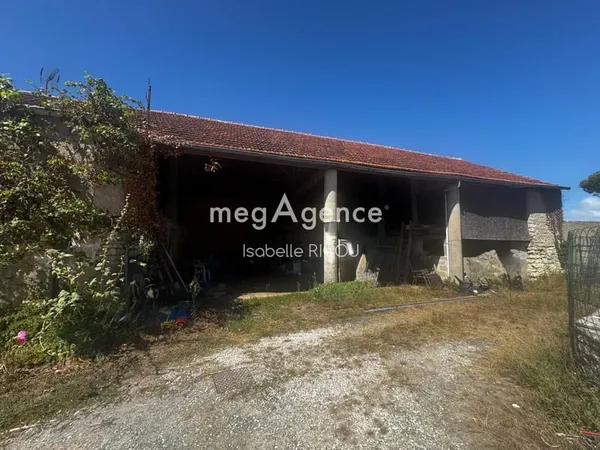 DOLUS D'OLERON (17550), GRANGE de 187m² à réhabiliter sur terrain de 603m²