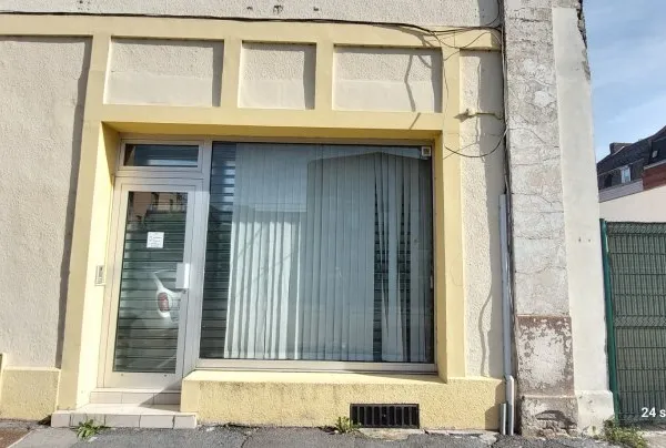 Local professionnel 66 m²