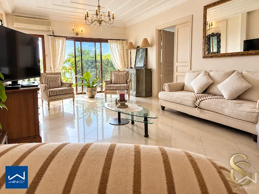Maison 9 pièces 275 m²