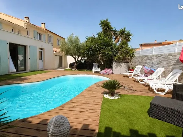 FRONTIGNAN LES CROZES - MAISON FAMILIALE RÉNOVÉE 173 m² - 5 CHAMBRES - PISCINE - DPE B