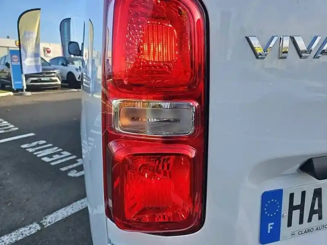 Opel Vivaro fgn taille m bluehdi 120 s&amp;s bvm6 — photo 37
