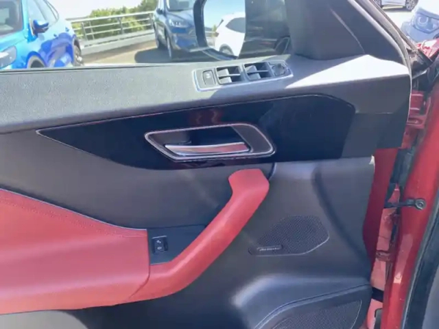 Jaguar F-Pace 2.0d 180ch r-sport awd bva8 — photo 6