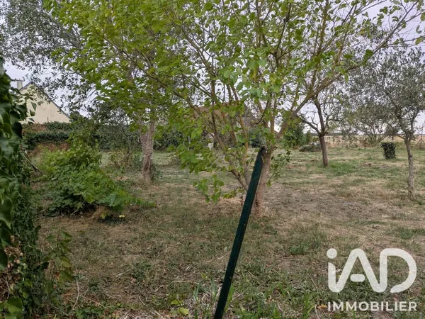 Terrain 701 m²