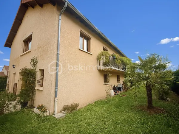 Maison 5 pièces 177 m²