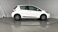 Toyota Yaris 100h Dynamic 5p RC19 — photo 4