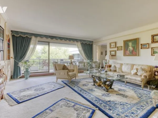 Appartement 4 pièces 131 m²