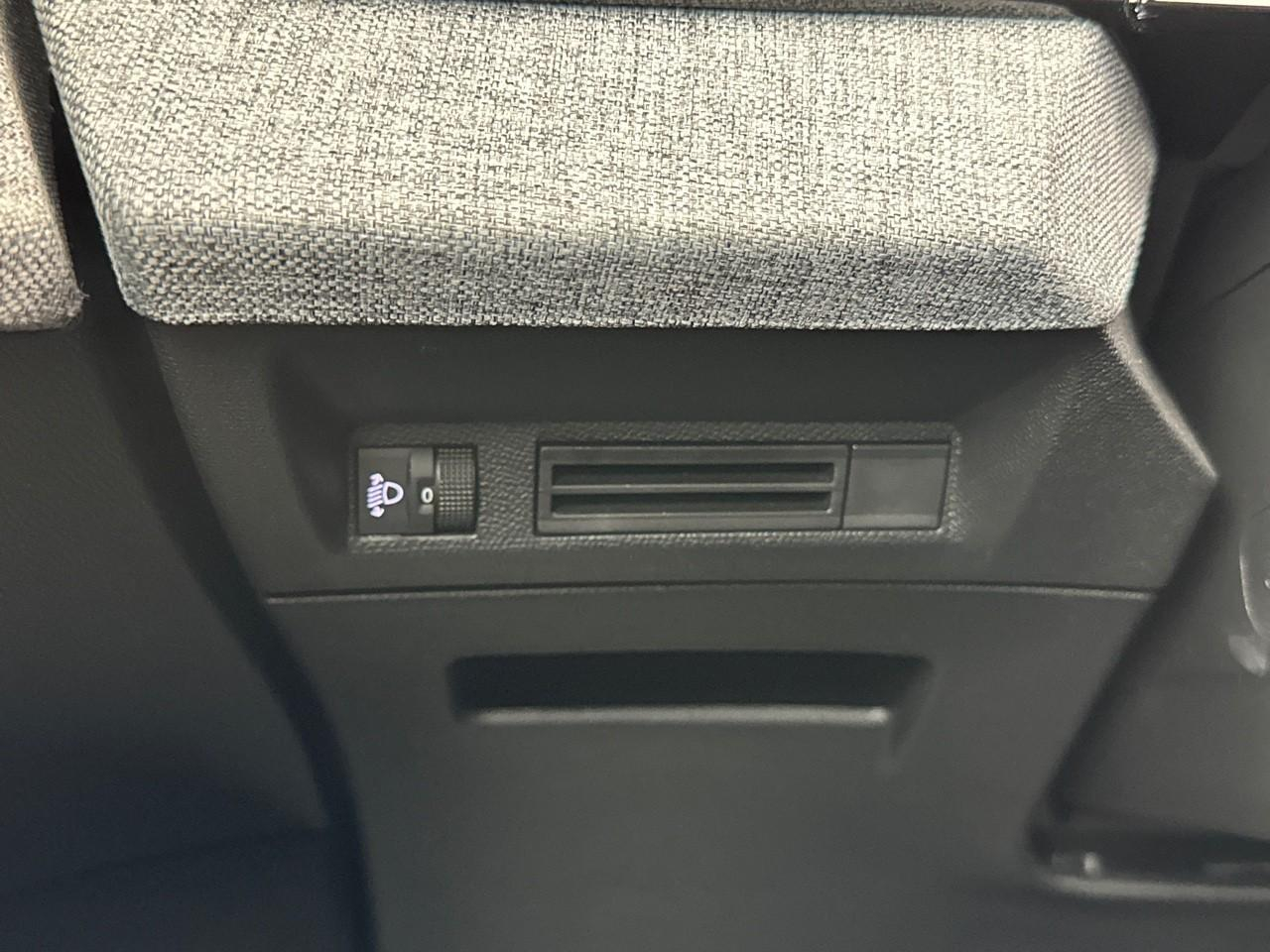 Peugeot 3008 hybrid 145 e-dcs6 allure — photo 16