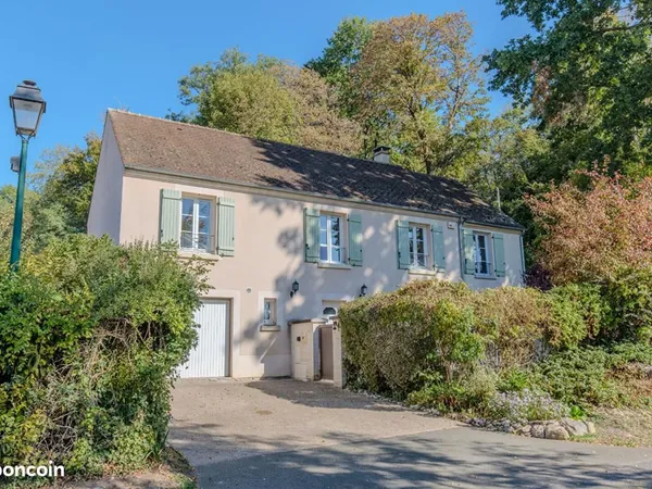 Maison 8 pièces 170 m²