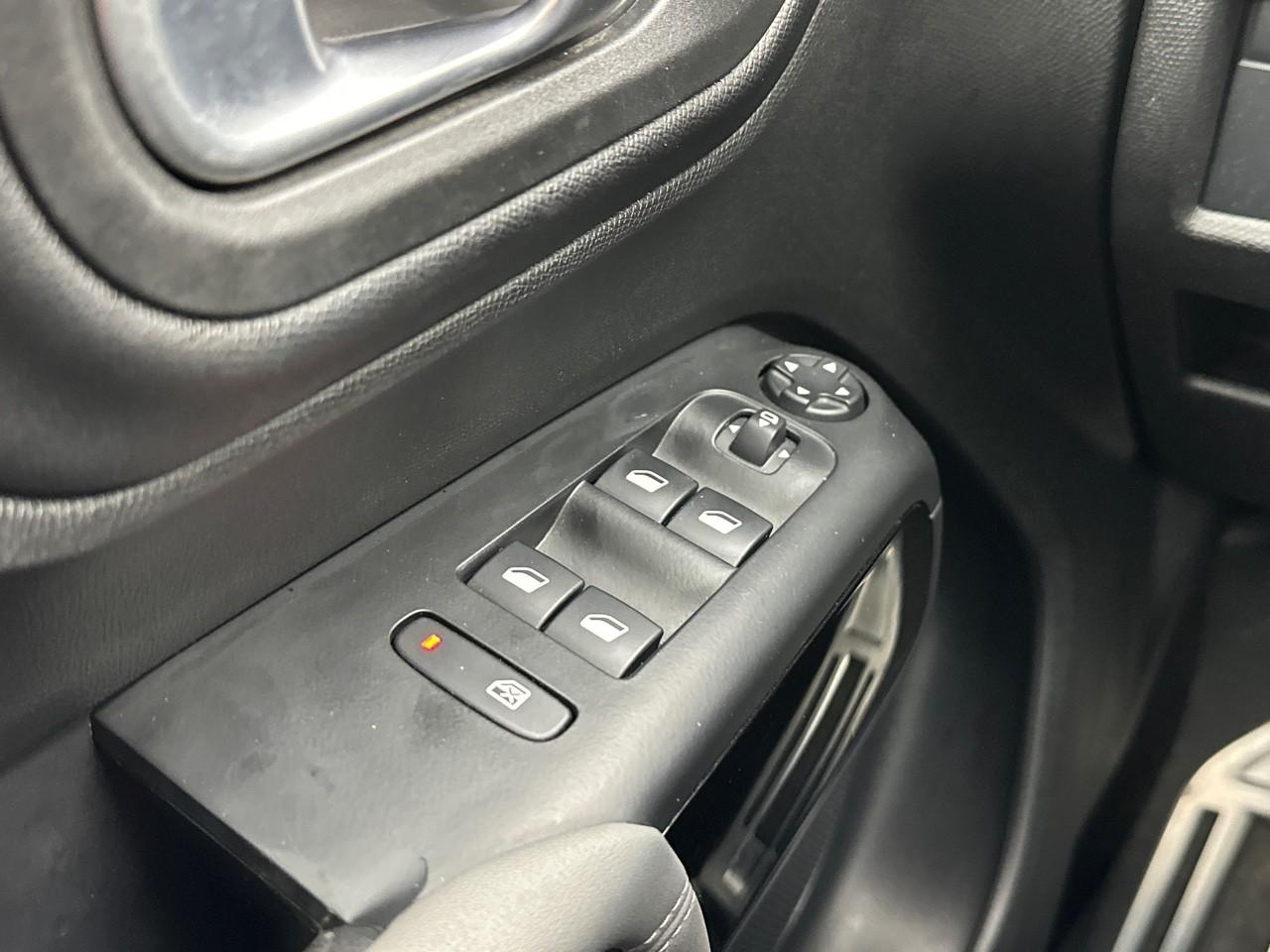 Citroën C5 Aircross hybride rechargeable 225 s&s e-eat8 shine — photo 18