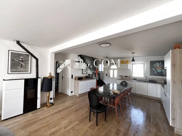Maison 6 pièces 210 m²