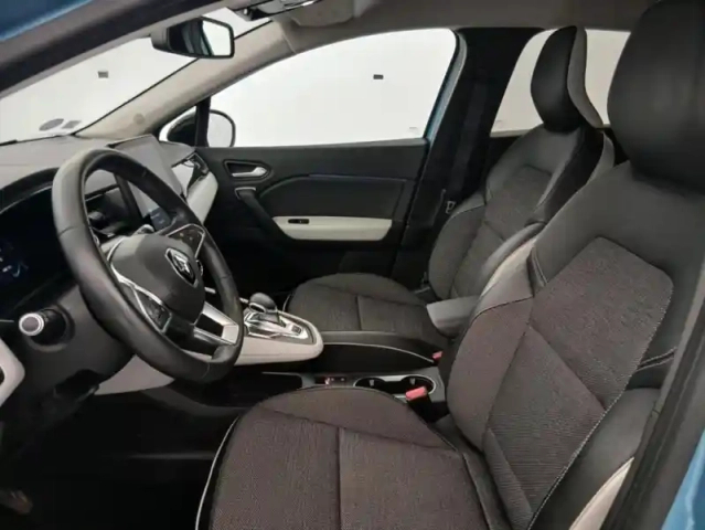 Renault Captur e-tech plug-in 160 intens — photo 14