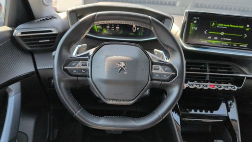 Peugeot 2008 1.5 BlueHDi 130 EAT8 - Allure – 2020 – 128069 km – Diesel – Boîte Automatique — photo 27