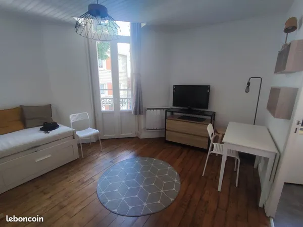 Studio meublé Vichy centre