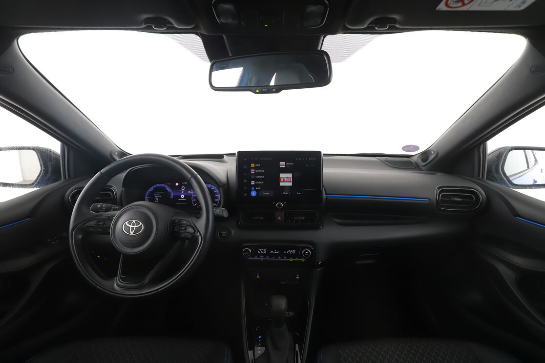 Toyota Yaris 1.5 Hybride Premiere — photo 12