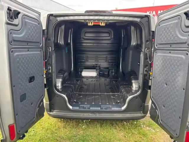 Kia Pv5 cargo l 163ch 71,2kwh plus — photo 7