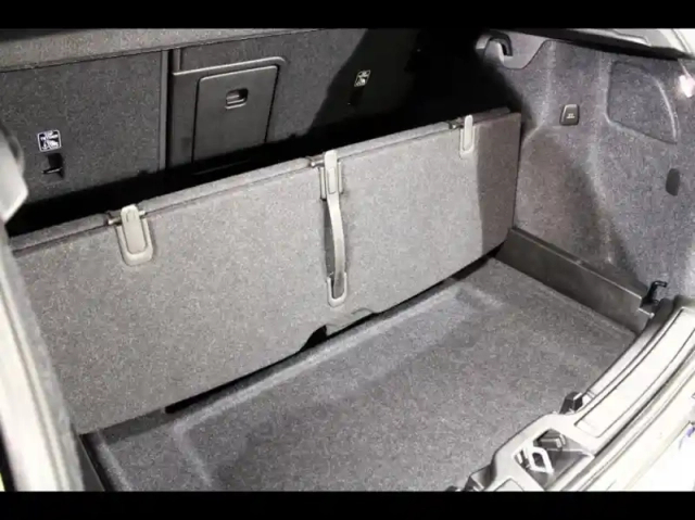 Volvo Xc40 t4 recharge 129 + 82ch plus dct 7 — photo 24