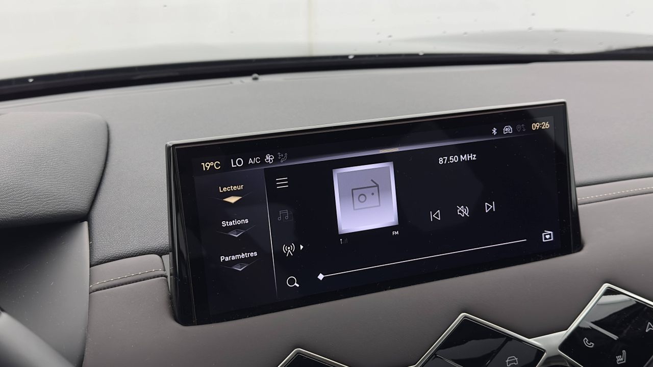 DS 3 Hybride 136 e-DCT6 — photo 40