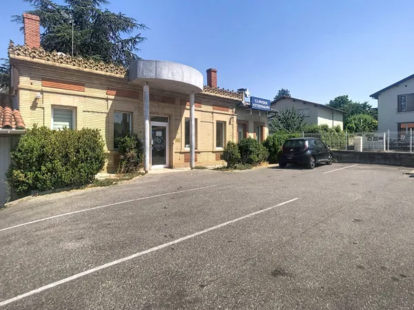 Local commercial 13 pièces 216 m²