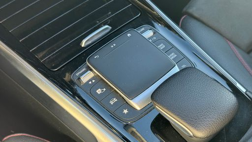 Mercedes Classe GLB 220 d 190 4Matic 8G-Tronic - AMG Line – 2021 – 80943 km – Diesel – Boîte Automatique — photo 22